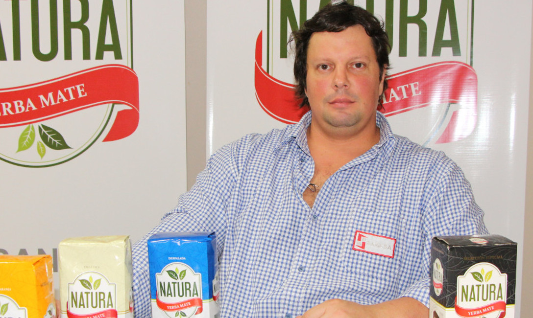 Imagen de Primeros paquetes de yerba con el sello de Indicación Geográfica Imagen de Primeros paquetes de yerba con el sello de Indicación Geográfica