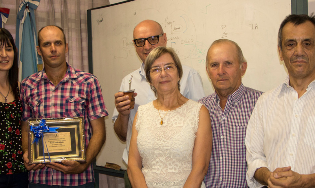 Imagen de Ricardo Schmidt, Buen Productor Yerbatero Imagen de Ricardo Schmidt, Buen Productor Yerbatero