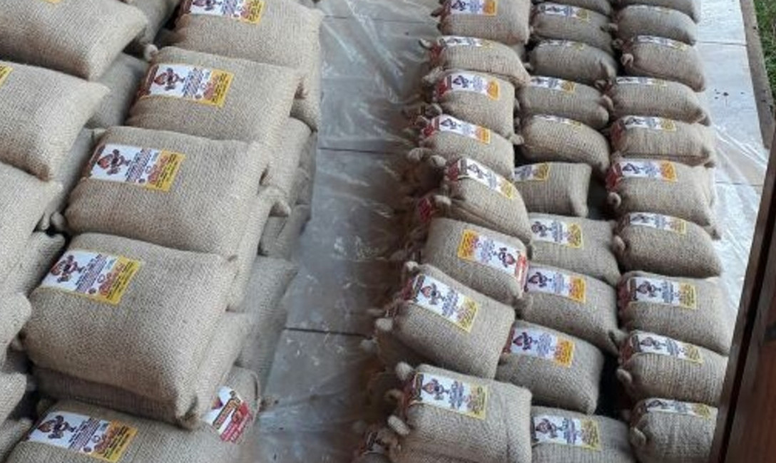 Imagen de Decomiso de yerba elaborada sin estampilla y con irregularidades 