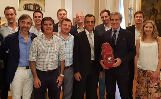 Imagen de Unidos por la misma pasión, yerbateros promocionan el producto 