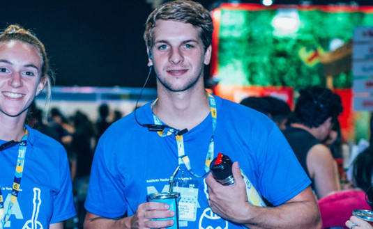 Imagen de Falta  poco para saber por qué El mate es lo más Grande que hay