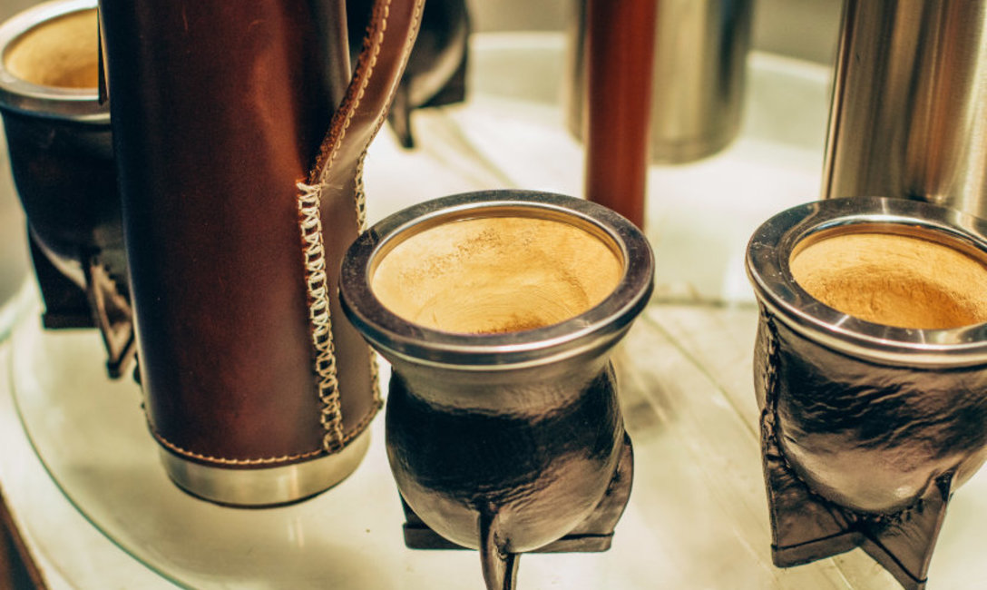 Mate de calabaza o porongo: el favorito de los argentinos. ¿Cómo mantenerlo limpio?