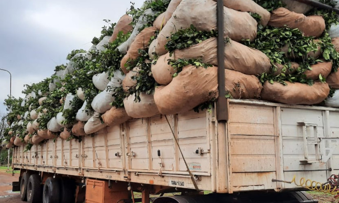 Imagen de Camión secuestrado por violar protocolos del COVID 19 Imagen de Camión secuestrado por violar protocolos del COVID 19