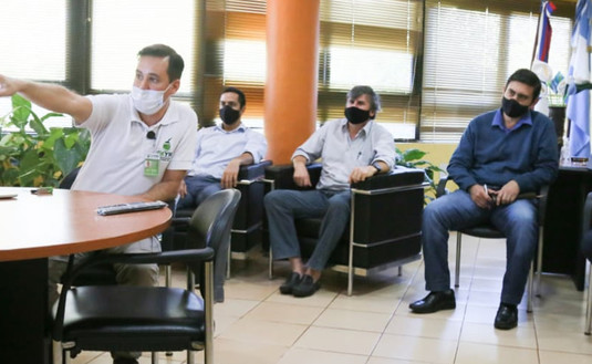 Imagen de Brindamos charlas para optimizar controles de transporte de yerba mate