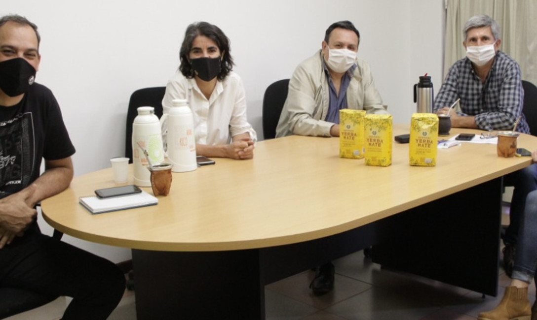 Imagen de Acuerdo entre el INYM y la Fundaci&oacute;n Agroecol&oacute;gica para avanzar con cultivo de yerba mate bajo sombra