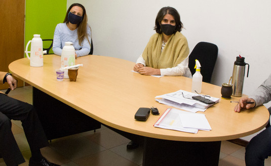 Imagen de Reunión de trabajo entre el INYM y la Facultad de Exactas