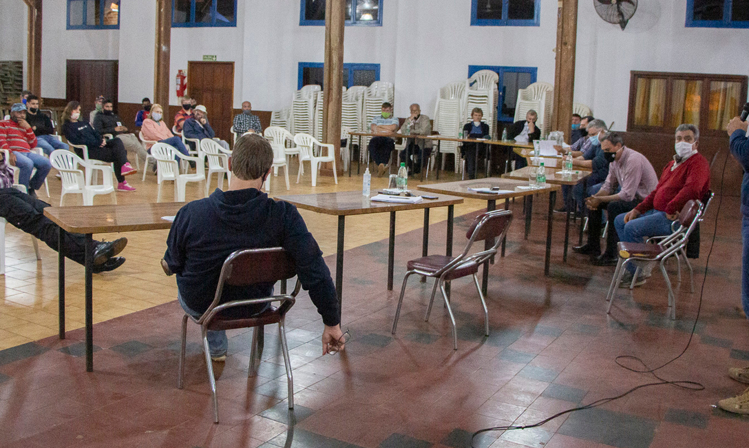 Imagen de Directores del INYM se reunieron con yerbateros del norte misionero