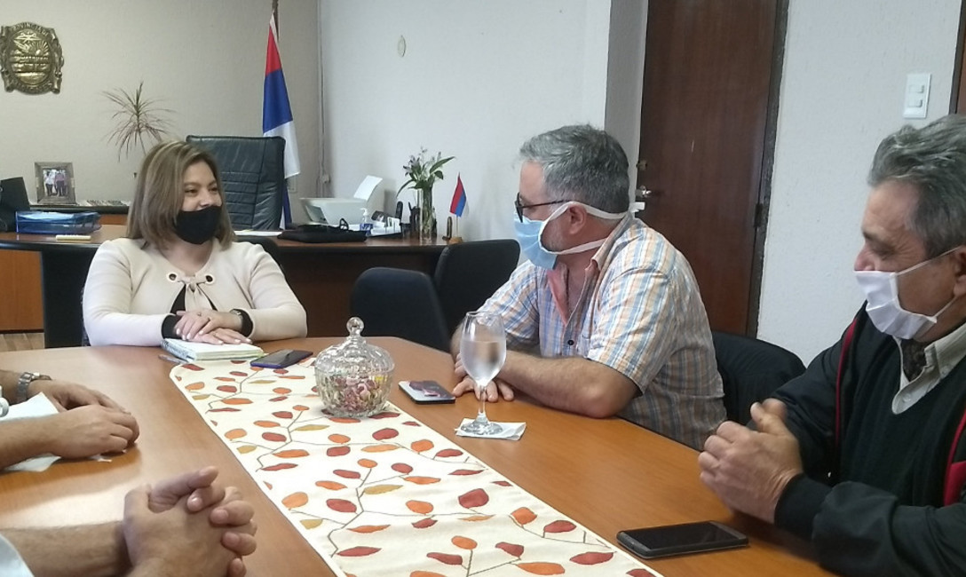 Imagen de Reunión entre INYM y Acción Cooperativa para fortalecer al sector yerbatero Imagen de Reunión entre INYM y Acción Cooperativa para fortalecer al sector yerbatero