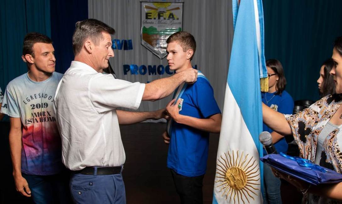 Imagen de Joaquín, el mejor de las escuelas agrarias, estudia con apoyo del INYM Imagen de Joaquín, el mejor de las escuelas agrarias, estudia con apoyo del INYM