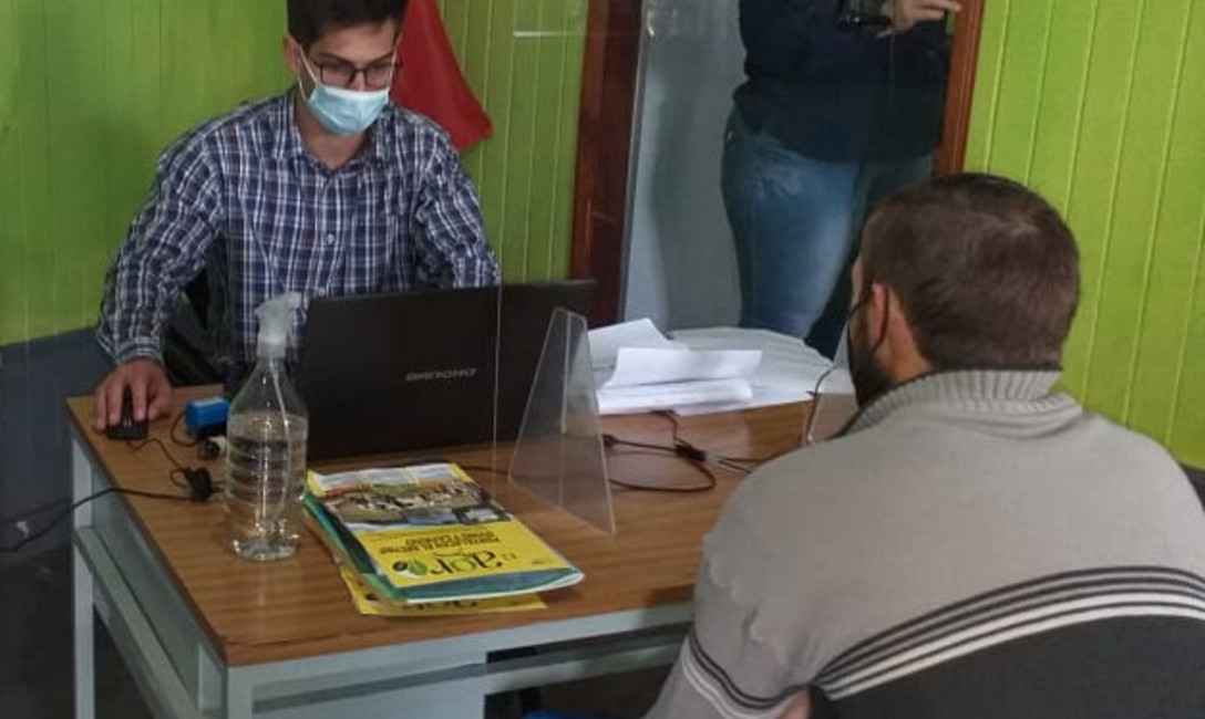 Imagen de Se realiza la inscripción de productores y yerbales en San Vicente Imagen de Se realiza la inscripción de productores y yerbales en San Vicente