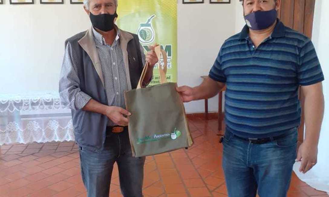 Imagen de Entregamos los premios donados a la Fiesta Nacional del Tarefero Imagen de Entregamos los premios donados a la Fiesta Nacional del Tarefero