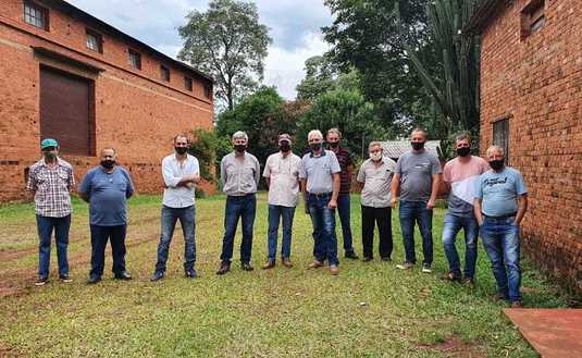Imagen de Reunión con directivos y socios de las cooperativas CAFICLA y Ruta 40