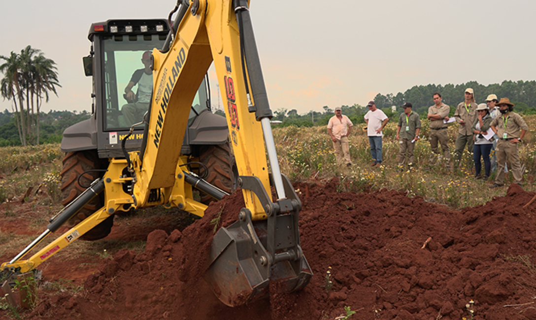 Imagen de Capacitamos a nuestros técnicos Imagen de Capacitamos a nuestros técnicos