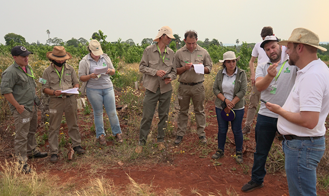 Imagen de Capacitamos a nuestros técnicos Imagen de Capacitamos a nuestros técnicos