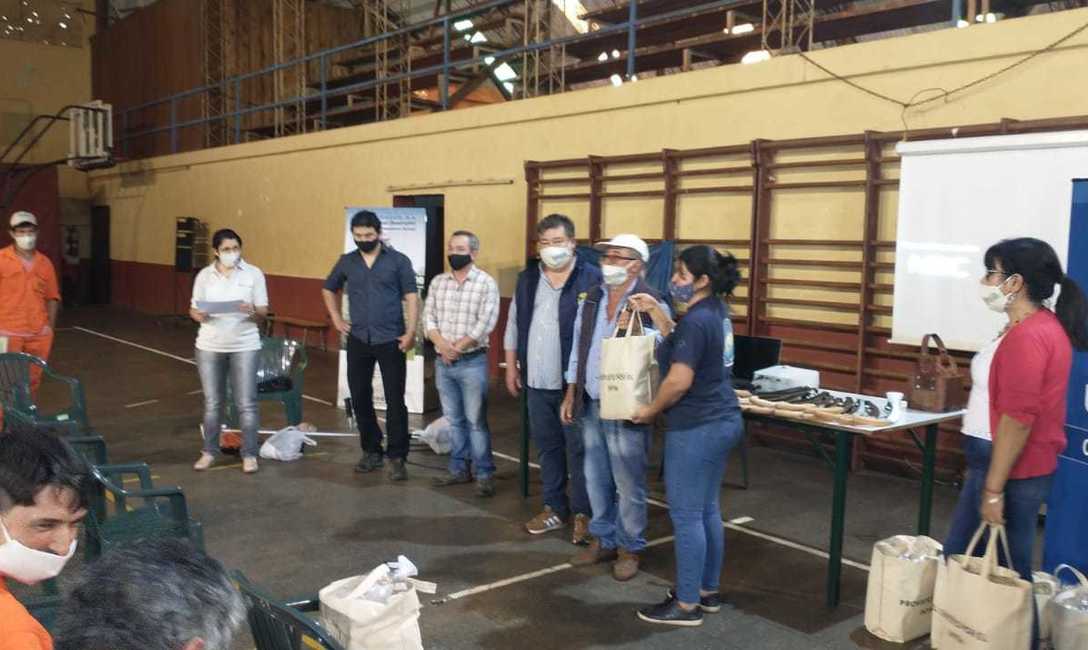 Imagen de Capacitamos a cosecheros de la provincia de Corrientes Imagen de Capacitamos a cosecheros de la provincia de Corrientes