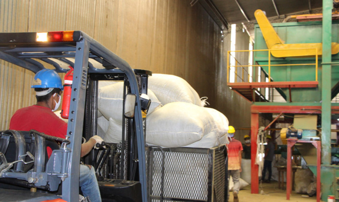 Desde su creación, la Cooperativa viene incorporando tecnología y estructura para mejorar la producción de canchada. Desde su creación, la Cooperativa viene incorporando tecnología y estructura para mejorar la producción de canchada.