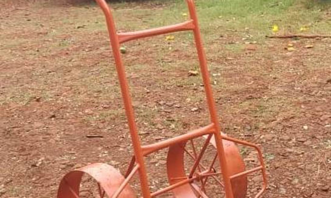 Imagen de Entrega de herramientas y construcci&oacute;n de implementos para la cosecha