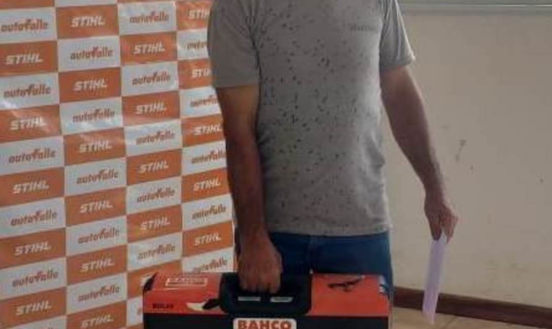 Imagen de Entrega de herramientas y construcci&oacute;n de implementos para la cosecha