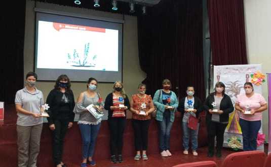 Imagen de Día de la Mujer con charla sobre yerba mate