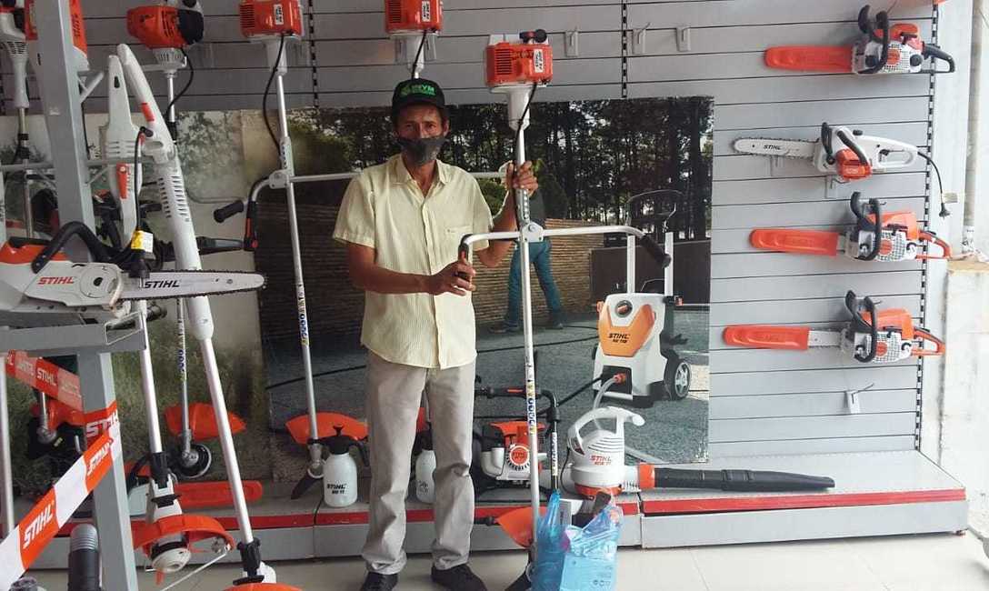 Imagen de Guinches, carritos de arrastre de ra&iacute;dos y motoguada&ntilde;as