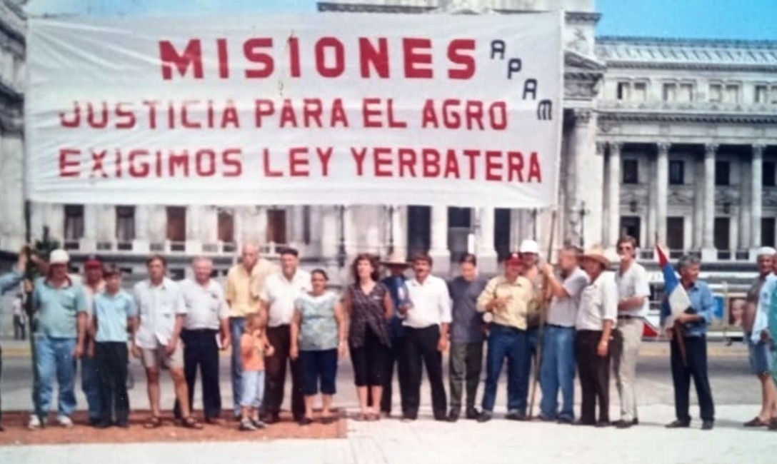 El reclamo de los productores, llegó al Congreso Nacional (año 2002) El reclamo de los productores, llegó al Congreso Nacional (año 2002)