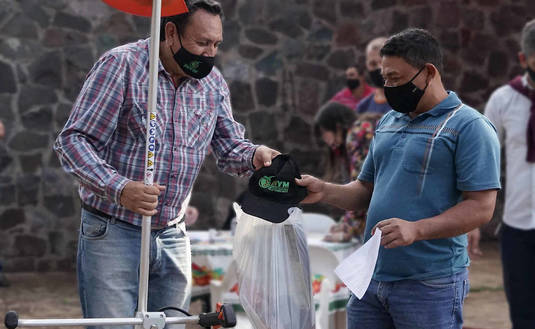 Imagen de M&aacute;s herramientas para peque&ntilde;os productores de Campo Viera y Dos de Mayo