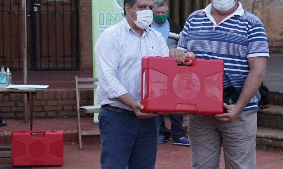 Imagen de Productores de Arist&oacute;bulo del Valle recibieron herramientas