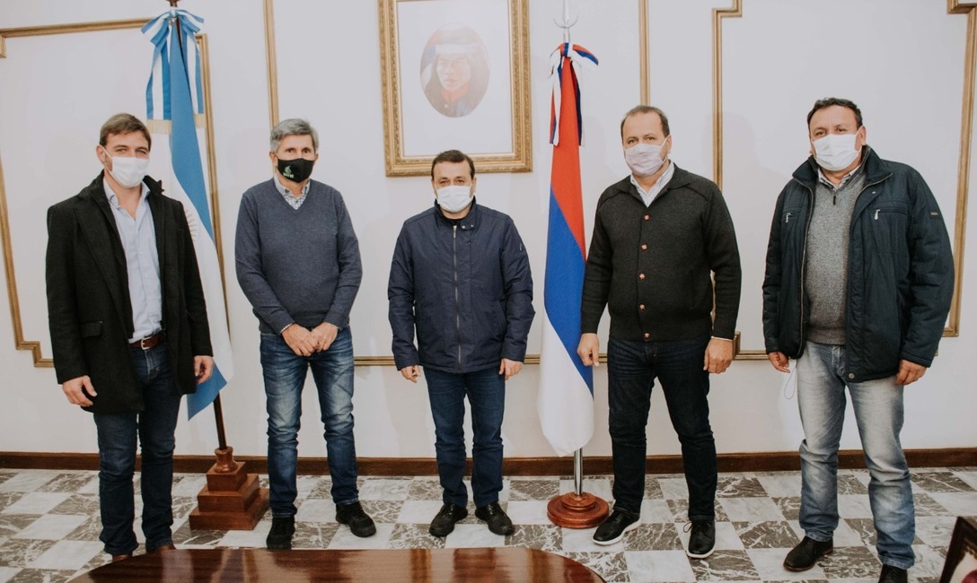 Imagen de Reunión con el Secretario de Agricultura de la Nación, Jorge Solmi Imagen de Reunión con el Secretario de Agricultura de la Nación, Jorge Solmi