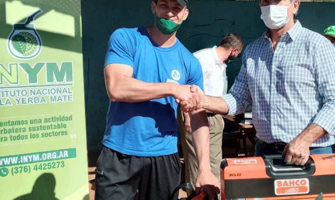 Imagen de El INYM entreg&oacute; 48 herramientas de trabajo a productores de San Pedro