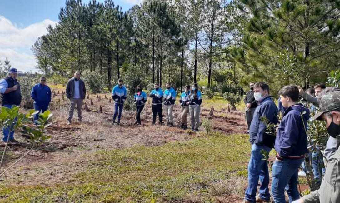 Imagen de Capacitaci&oacute;n sobre fertilizaci&oacute;n de suelo a productores y estudiantes secundarios