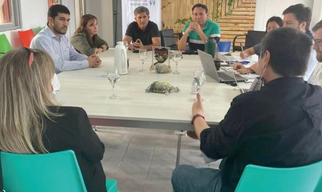 Imagen de Reunión interinstitucional para avanzar en innovación en yerba mate Imagen de Reunión interinstitucional para avanzar en innovación en yerba mate