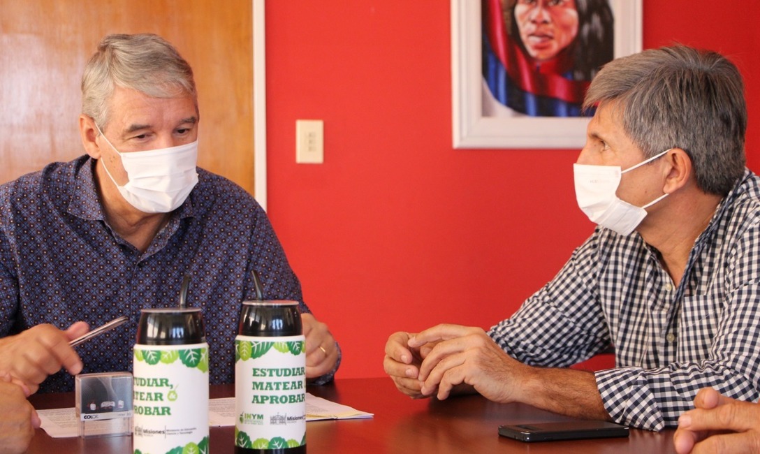 El ministro de Educaci&oacute;n, Miguel Sedoff, y el presidente del INYM, Juan Jos&eacute; Szychowski.