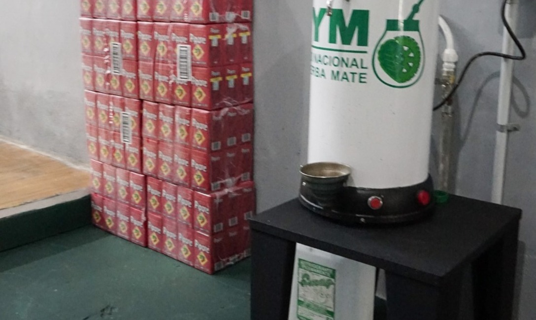 Se instaló un equipo que proveerá de agua caliente para el mate. Se instaló un equipo que proveerá de agua caliente para el mate.