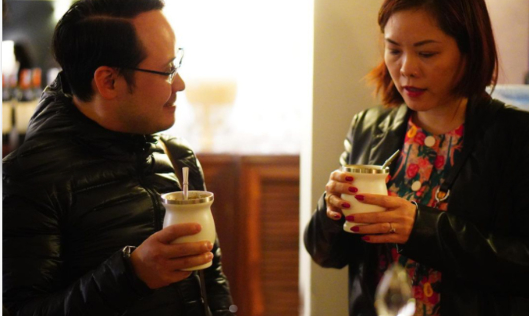 Imagen de El mate, presente en la reuni&oacute;n de la Embajada en Vietnam con los medios de prensa