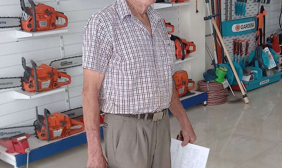 Imagen de Nueva entrega de herramientas a peque&ntilde;os productores