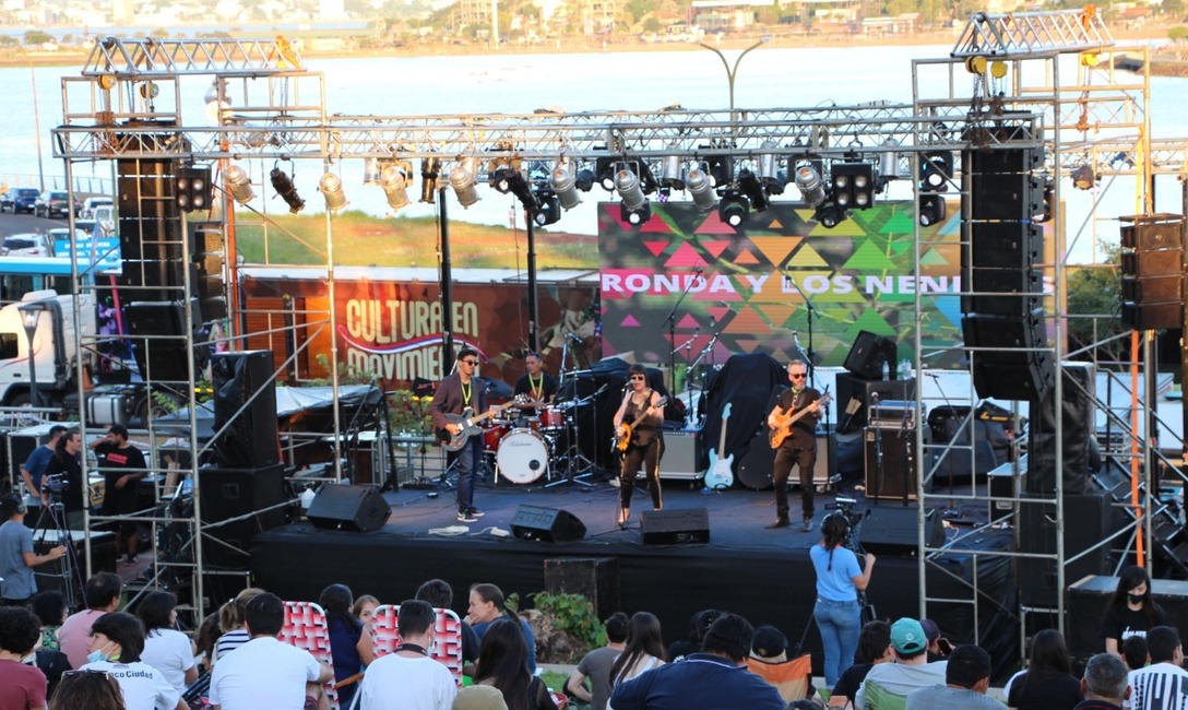 Imagen de Con miles de jóvenes y el apoyo de yerbateras, se vivió un exitoso Mate Rock 2021 Imagen de Con miles de jóvenes y el apoyo de yerbateras, se vivió un exitoso Mate Rock 2021