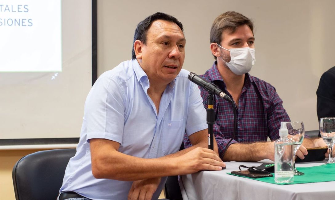 EL vicepresidente del INYM, Ricardo Maciel, el ministro del Agro, Sebastián Oriozabala. EL vicepresidente del INYM, Ricardo Maciel, el ministro del Agro, Sebastián Oriozabala.