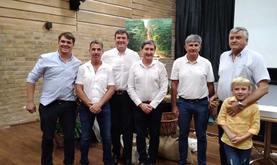 Imagen de El INYM comparti&oacute; el lanzamiento de una nueva marca de yerba mate