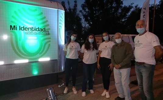 El equipo de promociones del INYM.