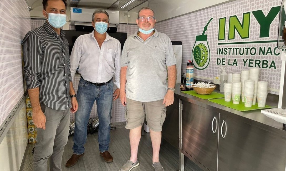 El secretario de Turismo, Deporte y Cultura del Municipio anfitrión, Sebastián Boltrini visitó el trailer promocional del Instituto. El secretario de Turismo, Deporte y Cultura del Municipio anfitrión, Sebastián Boltrini visitó el trailer promocional del Instituto.