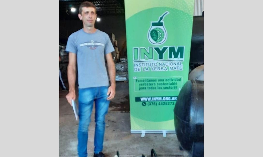 Imagen de Contin&uacute;a la entrega de tanques de agua y motobombas