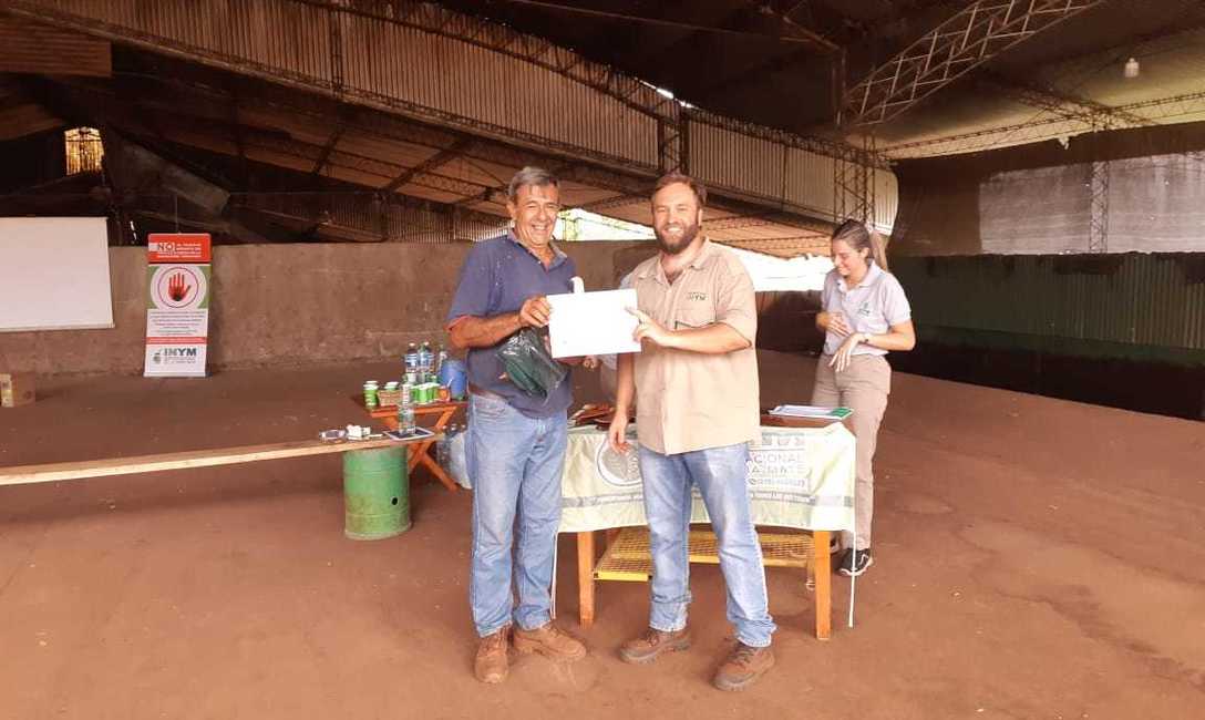 Imagen de Jornada para cosecheros en Hip&oacute;lito Irigoyen