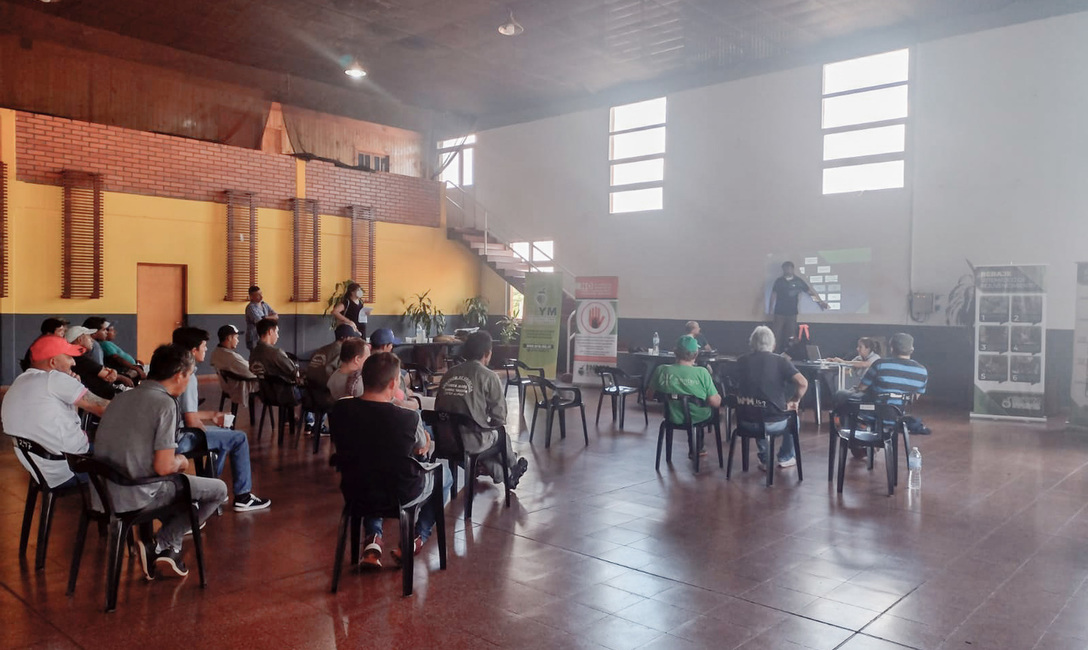 Imagen de Contin&uacute;an las capacitaciones para cosecheros