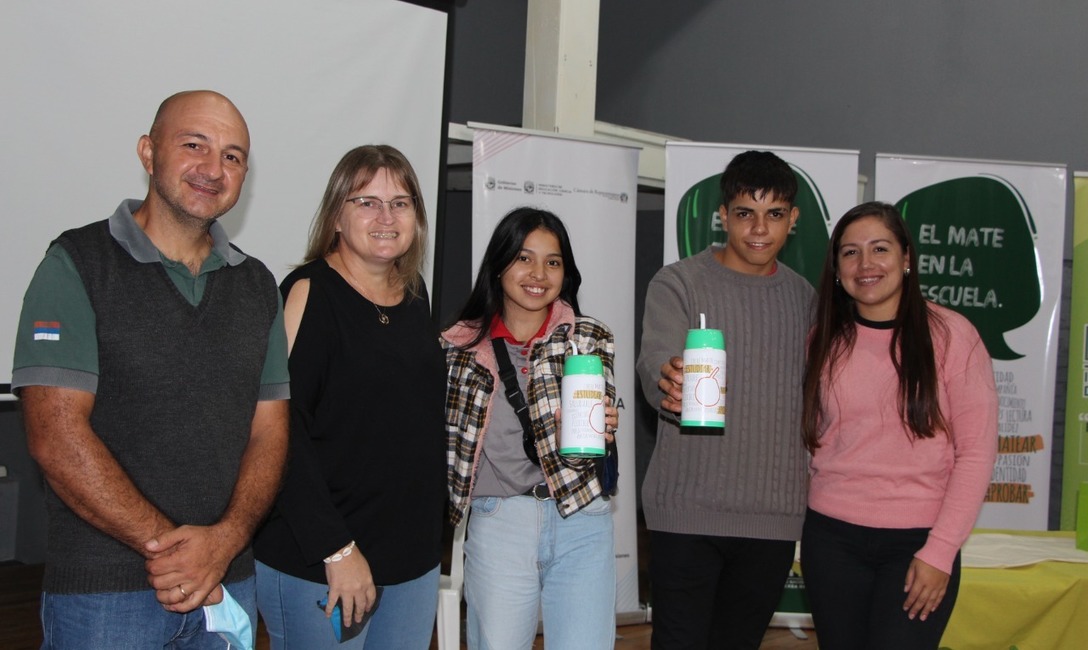 Imagen de El Mate en la Escuela, una herramienta pedagógica, transformadora, para los jóvenes Imagen de El Mate en la Escuela, una herramienta pedagógica, transformadora, para los jóvenes