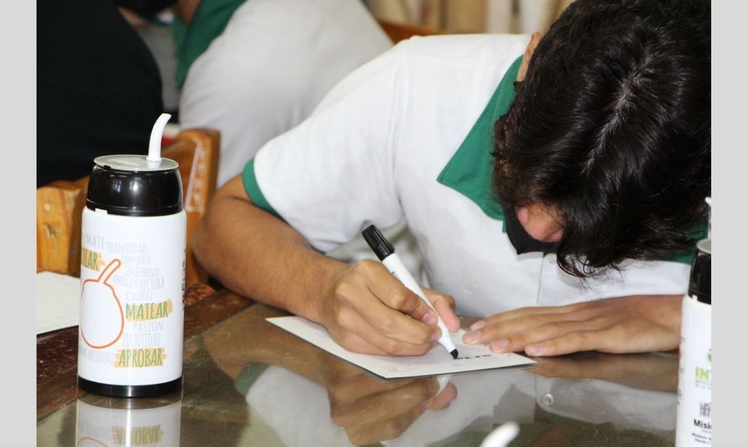 Imagen de El Mate en la Escuela ya es parte de las clases del Colegio 2 de Posadas Imagen de El Mate en la Escuela ya es parte de las clases del Colegio 2 de Posadas