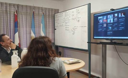 Imagen de Reunión para afianzar la presencia yerbatera en Lungro, la Capital Internacional del Mate