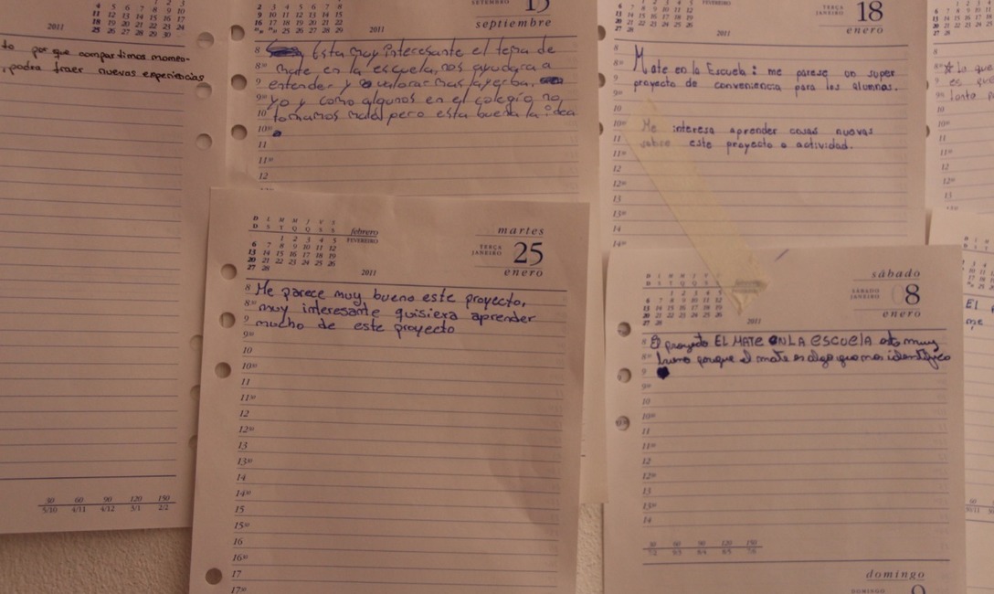 Imagen de Estudiantes de Andresito, con el Mate en la Escuela Imagen de Estudiantes de Andresito, con el Mate en la Escuela