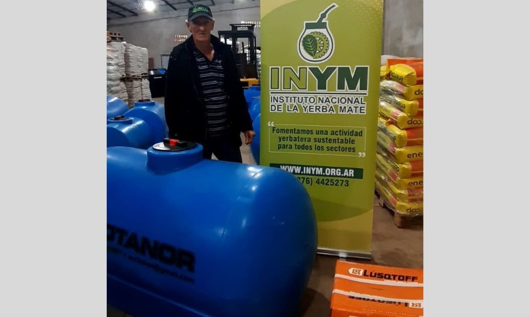 Imagen de Motobombas y tanques de reserva para productores de Dos de Mayo y Salto Encantado