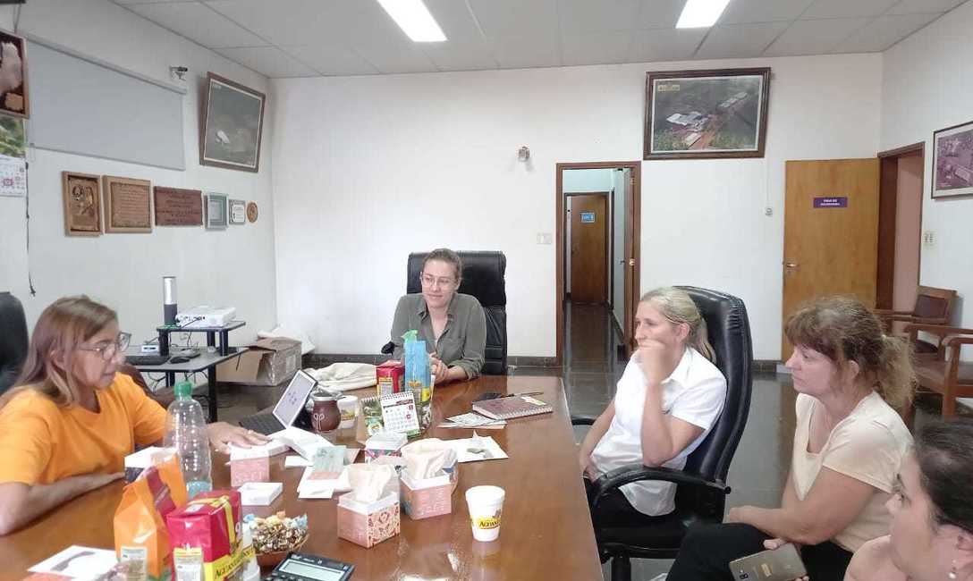 En la Cooperativa Agríola de Montecarlo. En la Cooperativa Agríola de Montecarlo.