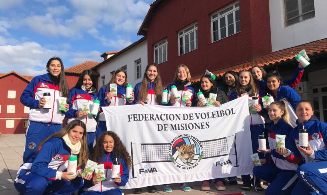 Imagen de El INYM y el mate acompa&ntilde;aron a la delegaci&oacute;n de Misiones en el Nacional Sub 18 de v&oacute;ley